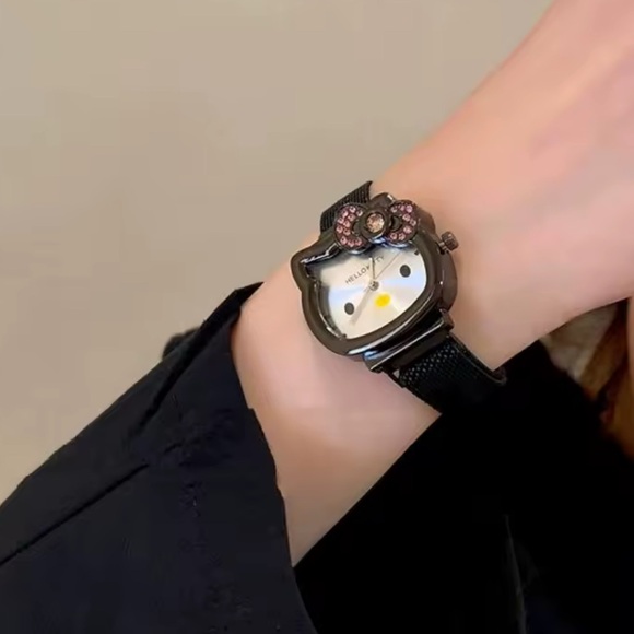 Hello Kitty Black and Pink Bow Watch - Picture 2 of 3